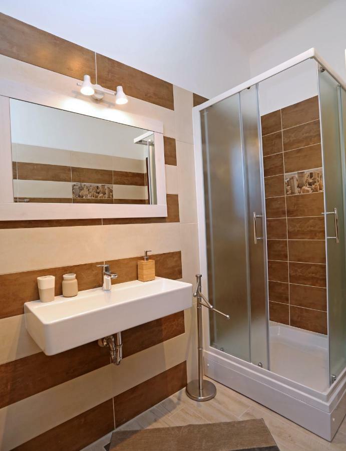 Hostel Mare Šibenik Oda fotoğraf